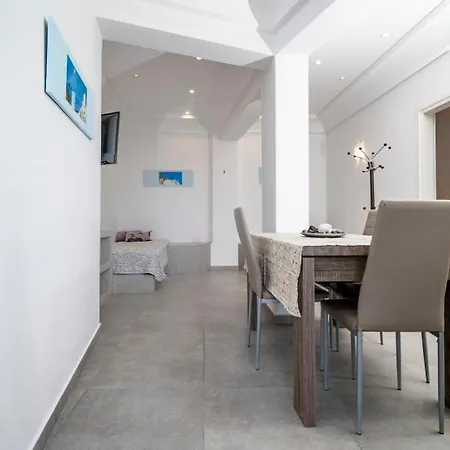 Angel Santorini Residences 아파트 *